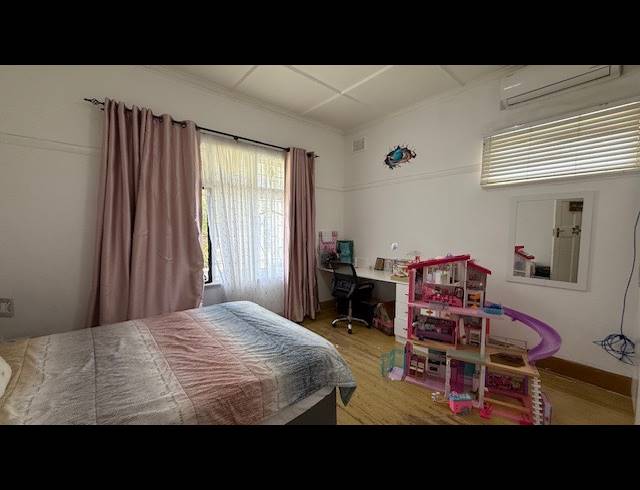 4 BEDROOM HOUSE TO LET IN GLENWOOD